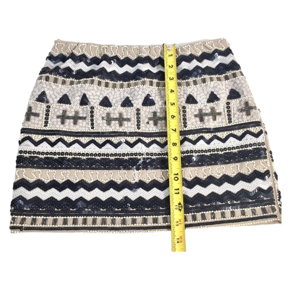DejaVu Sequin Mini Skirt Beige Black & Ivory size Small - Picture 13 of 13
